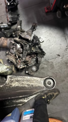 Лапа мотора