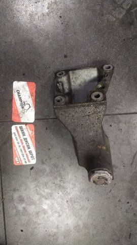 Кронштейн подушки (опоры) двигателя левой