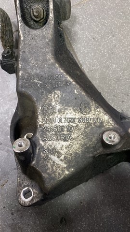 Кронштейн подушки (опоры) двигателя левой