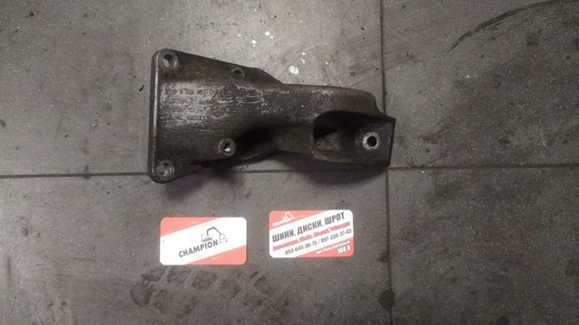 Кронштейн подушки (опоры) двигателя левой