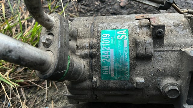 Компрессор кондиционера — фото 2