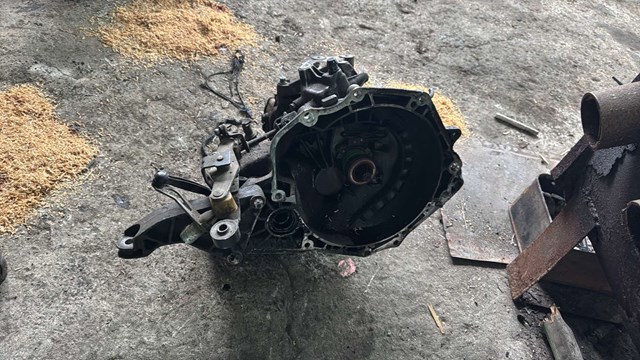 КПП в зборі(механічна коробка передач) — фото 4