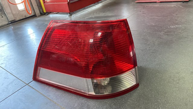 Задній лівий ліхтар — фото 2