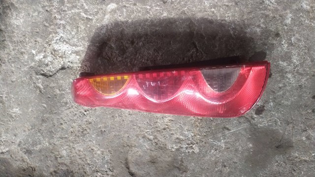 Фонарь задний левый