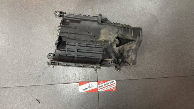 Корпус повітряного фільтра — фото 3