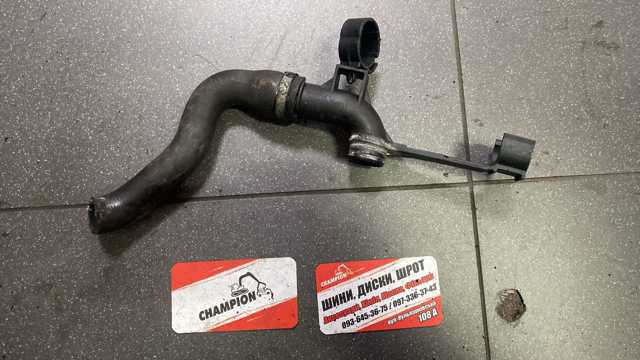 Трубка/шланг масляного радіатора, від блока до радіатора