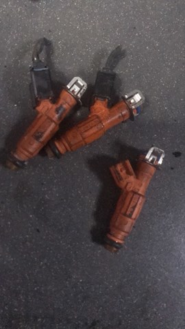 Форсунка впрыска топлива