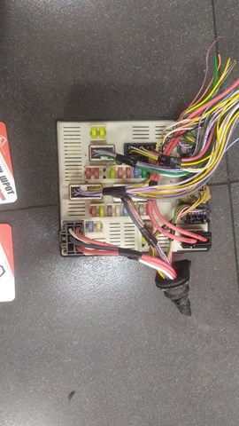 блок предохранителей — фото 3