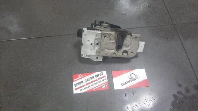 замок задніх правих дверей — фото 3