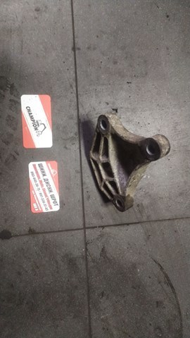 Подушка (опора) двигуна, ліва — фото 3