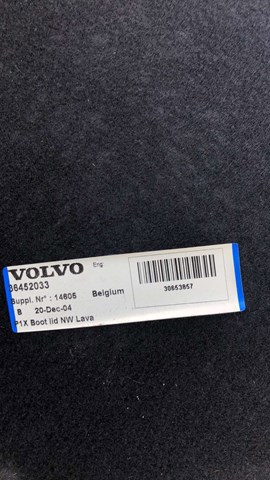 Обшивка кришки багажника s40 — фото 3