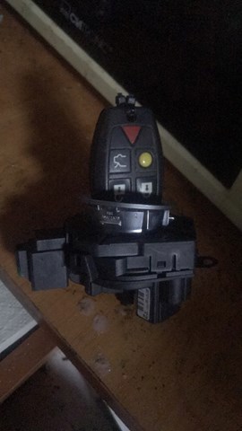 Замок зажигания в сборе ключ volvo