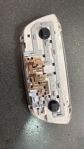 плафон освещения салона volvo — фото 3