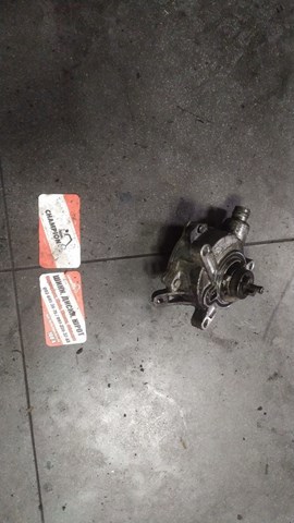 Насос вакуумний