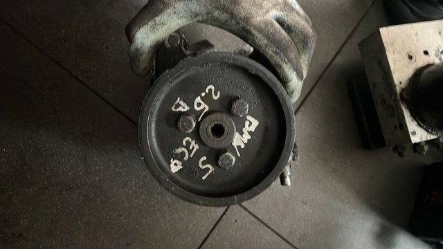 Насос гидроусилителя руля (ГУР)