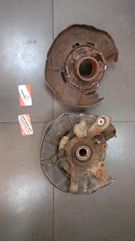 Цапфа - поворотний кулак задній, правий