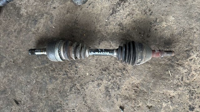 Полуось (привод) передняя