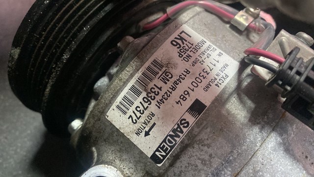 Компрессор кондиционера — фото 2