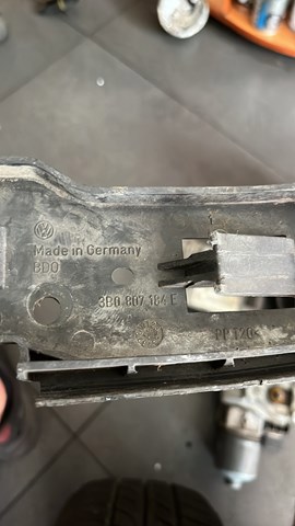 Кронштейн бампера переднего правый — фото 2