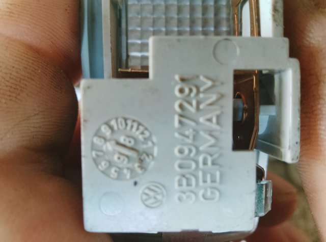 Плафон освітлення салона/кабіни, задній — фото 11