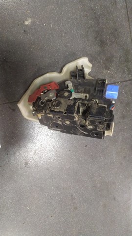 Замок задньої двері, лівої — фото 3