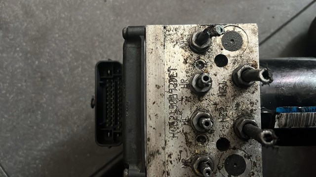 Блок управления АБС (ABS) гидравлический — фото 4