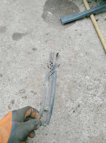 Направляюча переднього бампера, ліва — фото 4