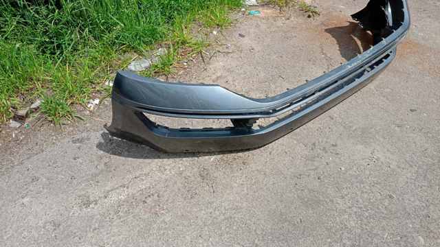 Бампер передній — фото 5