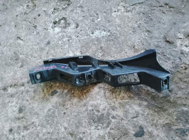 Кронштейн бампера переднего внешний правый — фото 5
