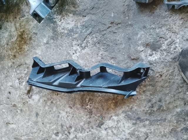 Кронштейн бампера переднего внешний правый — фото 4