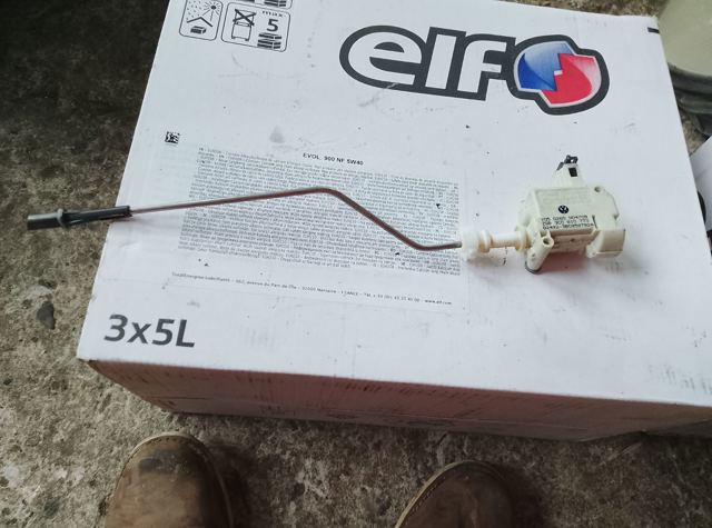 Мотор-привод відкриття лючка бака — фото 5