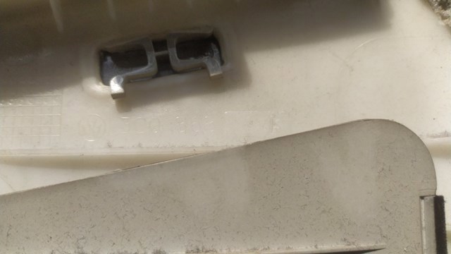 Накладка середньої стійки верхня ліва внутрішня — фото 4