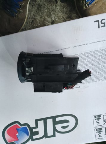 Кінцевий вимикач замку запалювання — фото 4