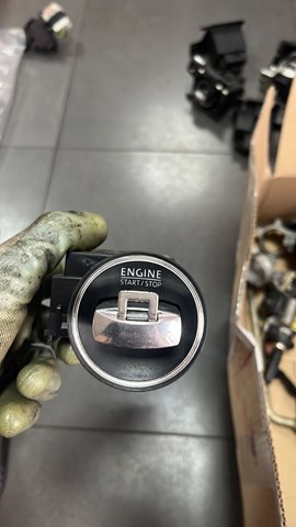 Концевой выключатель замка зажигания — фото 2