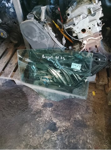 Скло задньої двері правої — фото 2