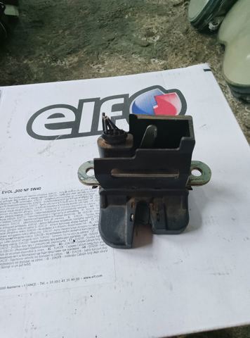 Замок крышки багажника — фото 3