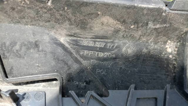 Кронштейн бампера переднього, лівий — фото 2