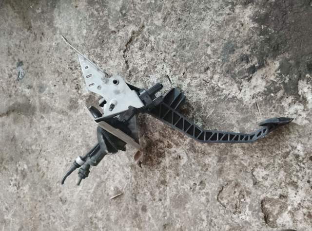 Педаль сцепления — фото 4