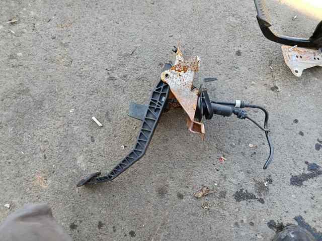 Педаль сцепления — фото 6