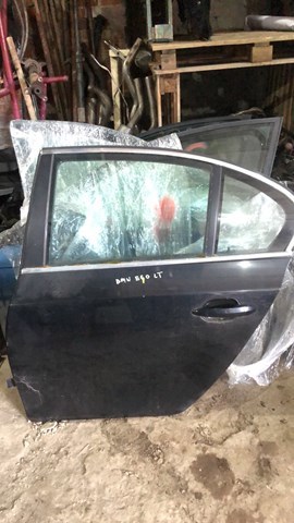 Дверь задняя левая