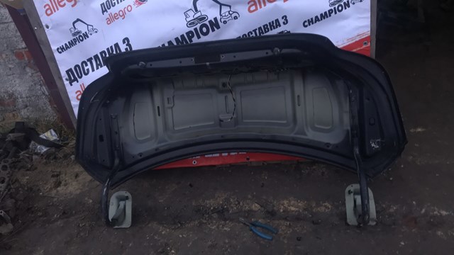 Крышка багажника — фото 3