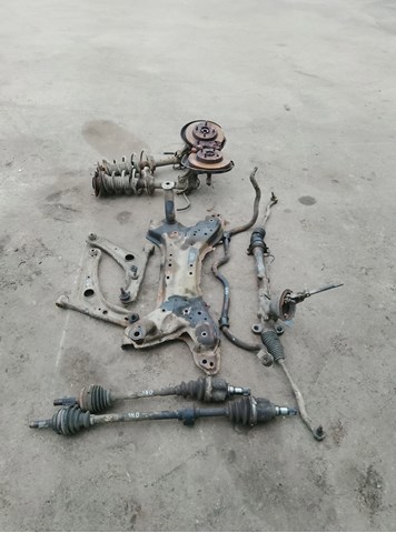 Цапфа (поворотный кулак) передний правый — фото 6