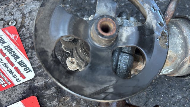 Насос гидроусилителя руля (ГУР)