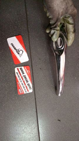 Ручка передньої двері зовнішня права — фото 3