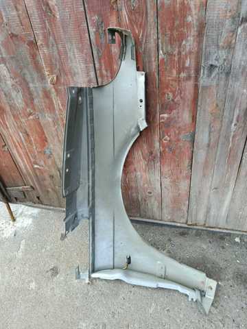 Крило переднє ліве