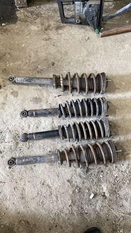 Амортизатор передний