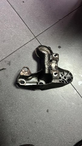 Кронштейн подушки (опори) двигуна, лівої — фото 2