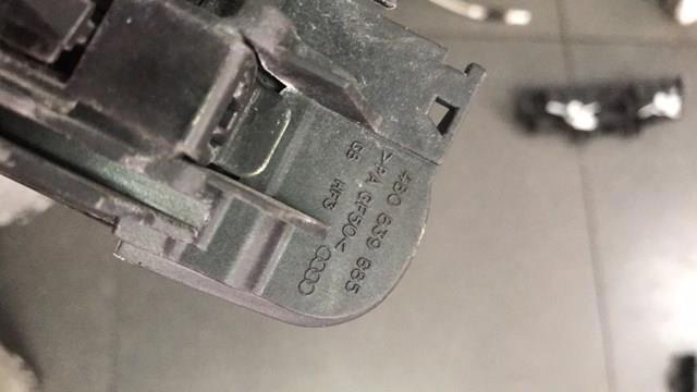 Ручка дверки ауді — фото 2