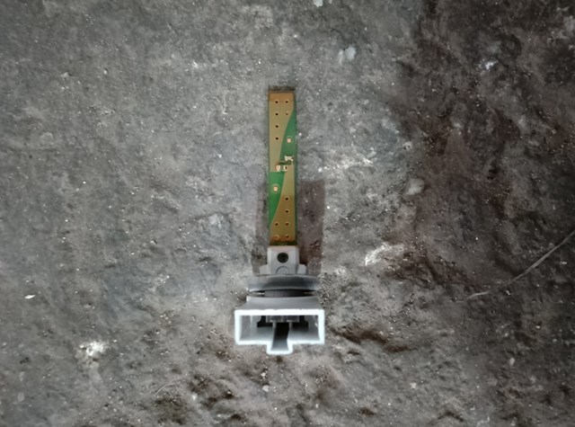 Датчик температури повітря в салоні