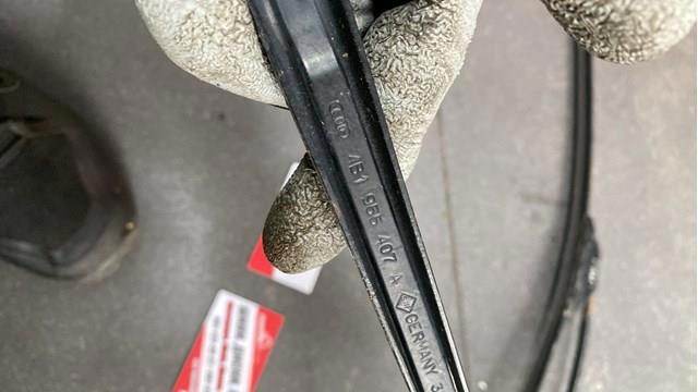 повідець склоочисника передній лівий — фото 2